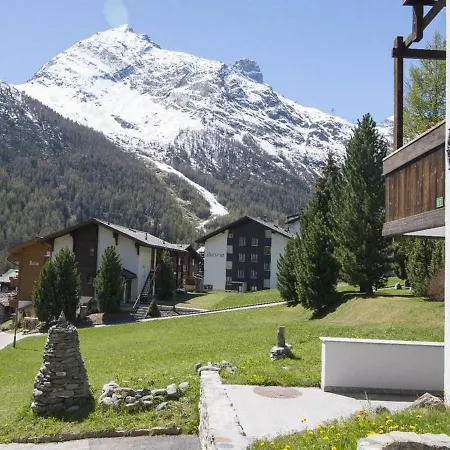 Au Chalet Cairn *
